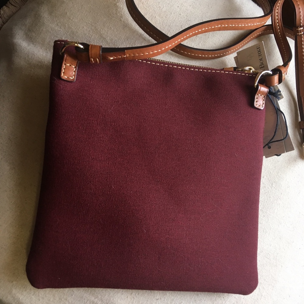 Dooney & Bourke Wine North/South Triple Zip Lmt Ed - Picture 2 of 8